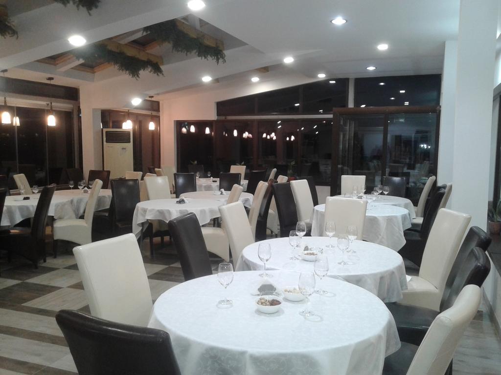 Hotel Zada Predeal Buitenkant foto