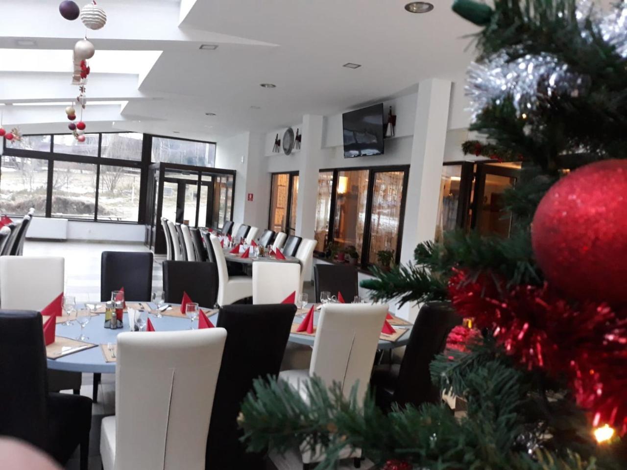 Hotel Zada Predeal Buitenkant foto